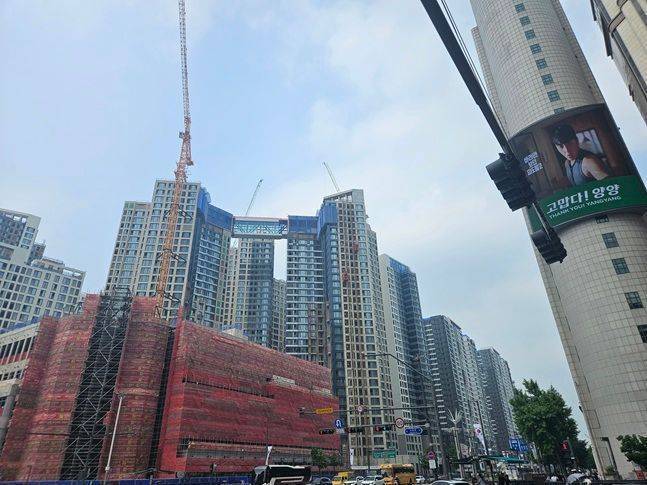 서울 송파구 잠실동 잠실르엘 공사 현장. ⓒ데일리안 이호연 기자