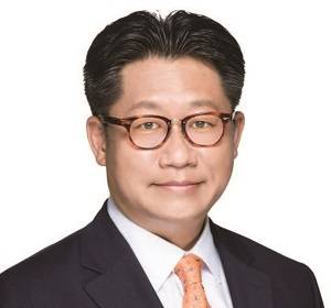 허욱 법무법인 세종 변호사 - 연세대 경영학·법학，베이징대 법학 박사， 사법연수원 33기， 전 법무법인 율촌 상하이 대표처 대표