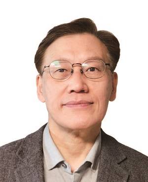 최인한 시사일본연구소 소장 - 일본 전문 저널리스트,현 숙명여대 미래교육원 강사,전 일본 유통과학대학 객원교수, ‘일본에 대한 새로운 생각’ 저자