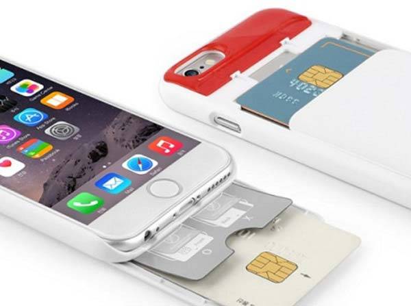 특히 스마트폰 뒷면에 신용카드가 있는 상태에서 무선 충전기로 충전하면 화상으로 이어질 수 있다./사진=지마켓