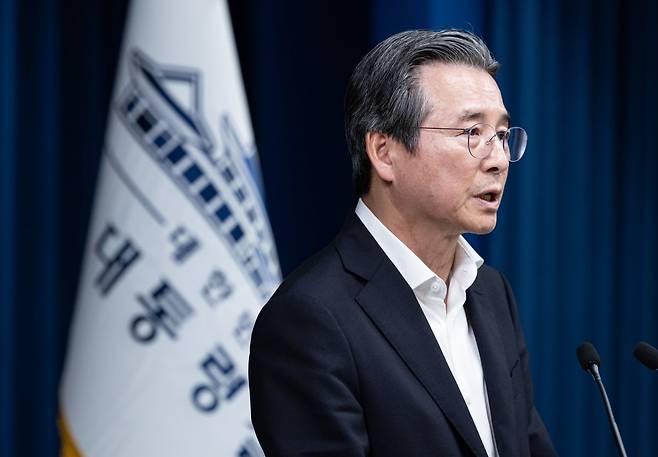 김용범 대통령실 정책실장이 10일 서울 용산 대통령실 청사에서 RE100 산단 관련 브리핑을 하고 있다. /사진=뉴스1
