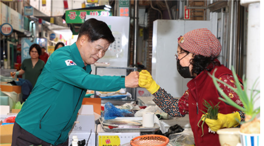 민선8기 3주년을 맞은 이상근 고성군수.