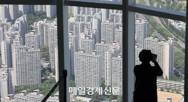 서울 송파구 롯데월드타워 서울스카이에서 내려다본 아파트 단지 [한주형 기자]