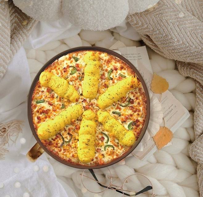 자가제빵 선명희 피자의 고구마무스피자. <부자비즈>