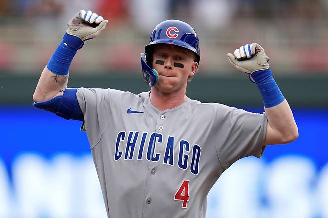 시카고 컵스 외야수 피트 크로우-암스트롱이 11일 미국 미네소타주 미니애폴리스의 타깃필드에서 열린 2025 미국 메이저리그(MLB) 미네소타 트윈스와의 원정경기에 4번타자 겸 중견수로 선발 출전해 4타수 3안타(2홈런) 3타점 1볼넷을 기록했다. 이로써 구단 역사상 최소경기(92경기) 단일 시즌 25홈런-25도루를 달성했다. AP 연합뉴스