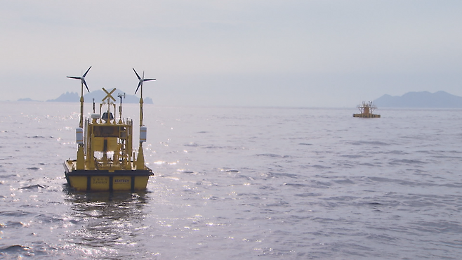 추자도 해상에 설치된 관측장비