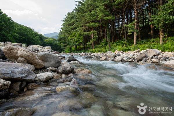 포천 지장산 계곡. 한국관광공사 제공