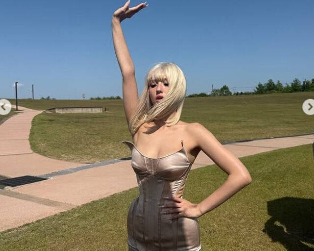 전소미가 새 디지털 싱글 'EXTRA'를 공개해 화제가 되고 있다. / 전소미 소셜미디어