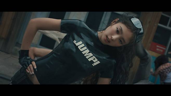 블랙핑크 '뛰어' MV (YG엔터테인먼트 제공)