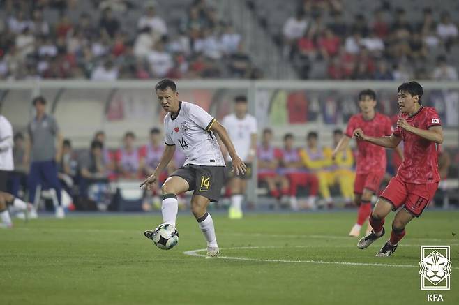 ▲ 중국의 한국전 승리는 2017년 3월 월드컵 최종예선에서가 마지막이다. 당시 1-0 승리를 거둔 이래 최근 7경기 1무 6패를 기록 중이다. 아울러 6연패는 1978년 이후 한중전 사상 최초 기록이다. 한국전 6경기 연속 무득점 불명예도 이어 갔다. 역대 가장 긴 무득점 기록이다. ⓒ 대한축구협회