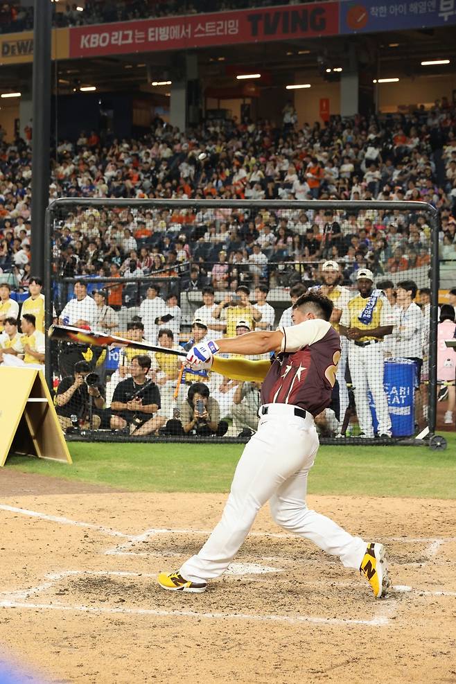 ▲ 홈런더비에 참가한 안현민 ⓒ 연합뉴스
