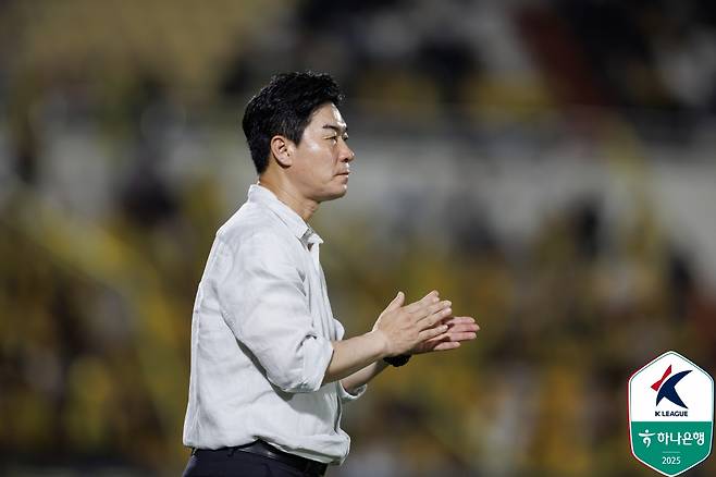 윤정환 인천 유나이티드 감독. /사진=한국프로축구연맹 제공