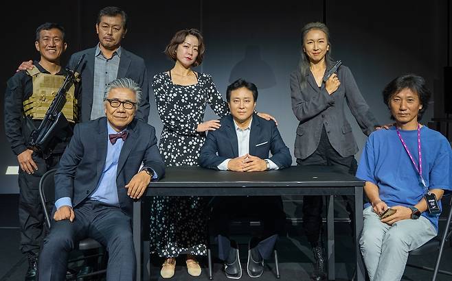 연극 '더러운 손' 출연진, 제작진 / 사진=사자자리