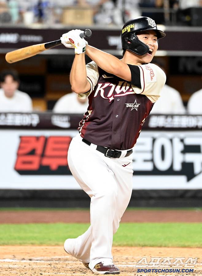 12일 대전 한화생명볼파크에서 열린 2025 KBO 올스타전, 타격에 나선 KT 박영현의 모습. 대전=허상욱 기자wook@sportschosun.com/2025.07.12/