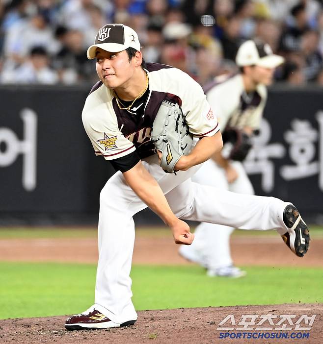 12일 대전 한화생명볼파크에서 열린 2025 KBO 올스타전, 연습투구를 하는 박영현. 대전=허상욱 기자wook@sportschosun.com/2025.07.12/