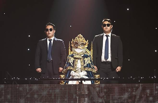 '복면가왕', 가왕 '앤틱 거울' 4연승 저지할 역대급 도전자들의 등장 MBC 