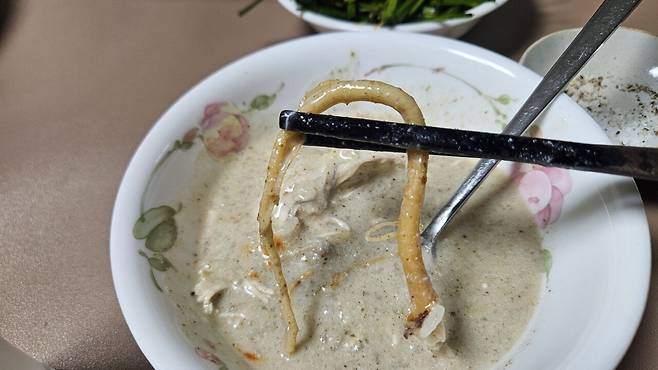 20250712_211939.jpg 저녁 야구하는 아들 몸보신 홈메이드 들깨 삼계탕