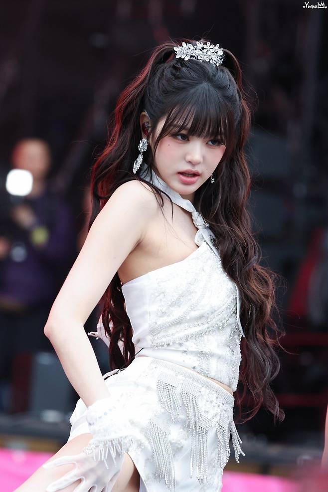 9.jpg 오늘자 롤라팔루자 베를린 아이브 장원영