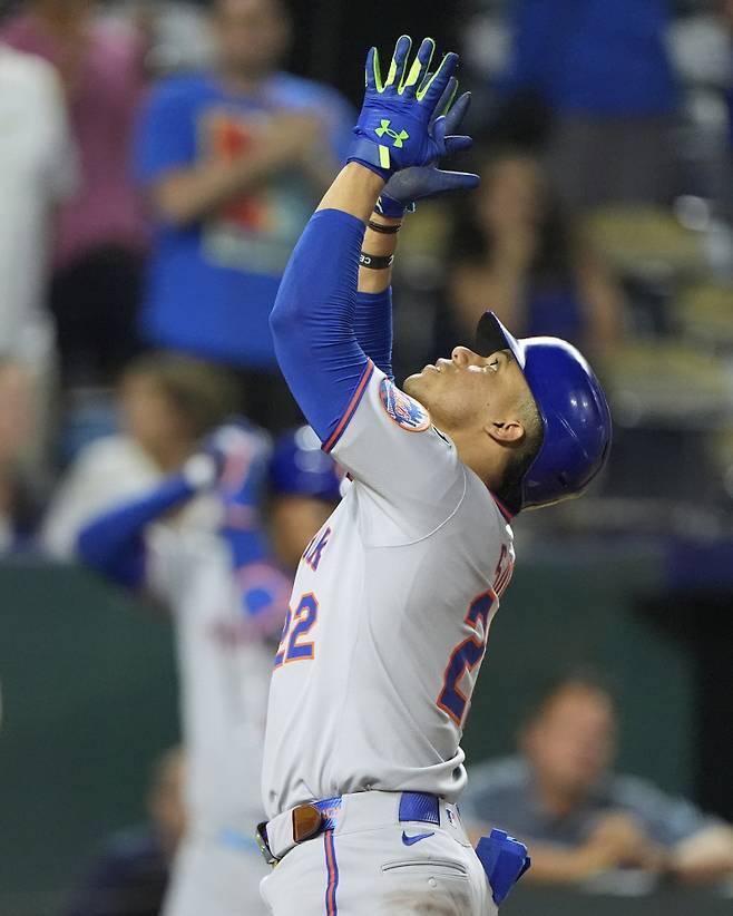 <yonhap photo-2742="">최근 가파른 타격 상승세를 타고 있는 후안 소토. [AP=연합뉴스]</yonhap>