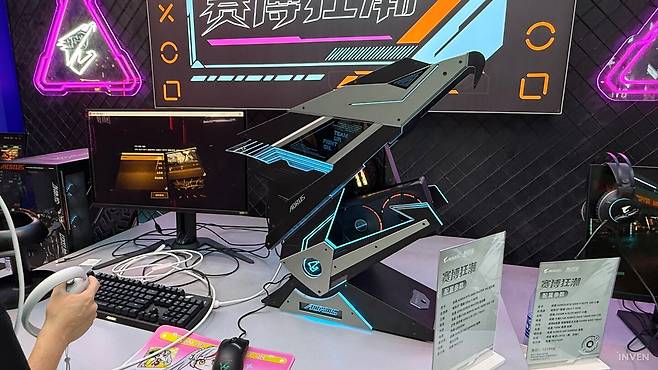 ▲ 이런 곳에 기가바이트의 하이엔드 PC도 빠질 수 없지