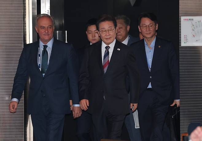 이재명 대통령이 13일 서울 강남구 코엑스에서 열린 세계정치학회(IPSA) 세계대회 개막식에 참석하고 있다. 대통령실사진기자단