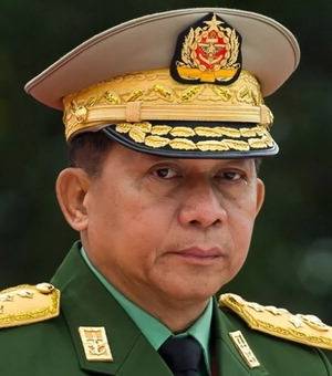 흘라잉 최고사령관