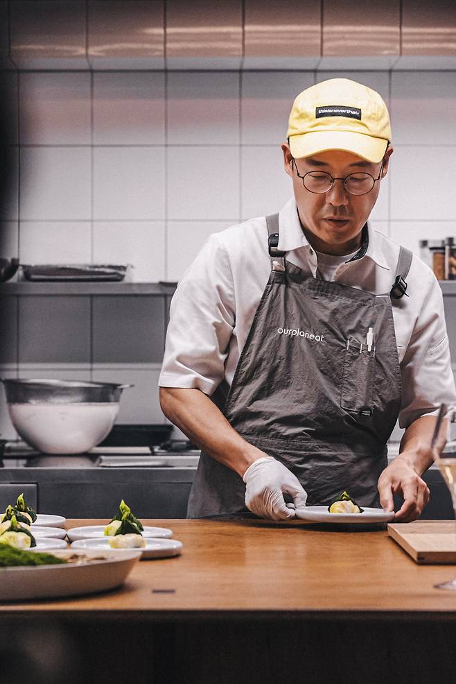 김태윤 셰프. 아워플래닛 제공