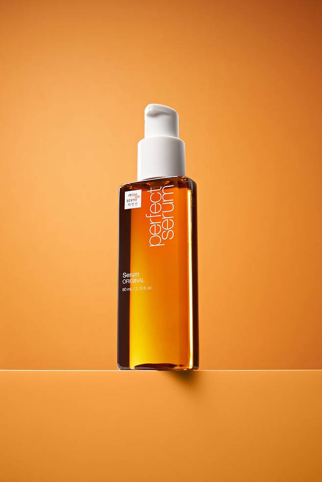 아모레퍼시픽 미쟝센 퍼펙트 세럼.(사진=아모레퍼시픽 제공) *재판매 및 DB 금지
