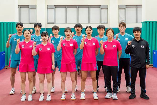 [서울=뉴시스] 2025 라인루르 하계세계대학경기대회(유니버시아드대회·U대회)에 출전하는 탁구 U대회 대표팀. (사진=대한탁구협회 제공) *재판매 및 DB 금지