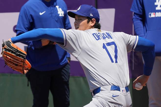 LA 다저스 오타니 쇼헤이가 13일(한국시간) 미국 캘리포니아주 샌프란시스코의 오라클파크에서 열린 2025 미국 메이저리그(MLB)에 선발 등판해 3이닝 1피안타 1볼넷 4탈삼진 무실점을 기록했다. 오타니의 시즌 평균자책점은 1.50에서 1.00으로 하락했다. Imagn Images 연합뉴스