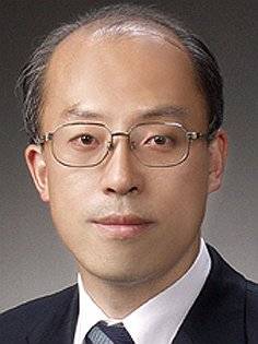 이재명 대통령, 조원철 법제처장 임명 (서울=연합뉴스) 대통령실은 이재명 대통령이 13일 신임 법제처장에 조원철 변호사를 임명했다고 강유정 대통령실 대변인의 브리핑을 통해 밝혔다. 2025.7.13 [대통령실 제공. 재판매 및 DB 금지] photo@yna.co.kr