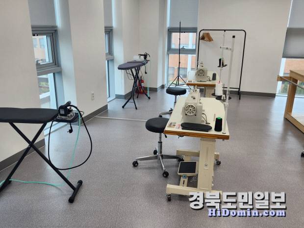 소품제작 등 창업 전 시제품 제작 및 프로그램 운영 레이저커팅기, 미싱기 등 이용가능하다. 사진= 황지환 인턴기자