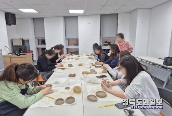 포항시 청춘센턴에서 청년들을 위한 도예수업이 진행중이다. 사진=포항시 청춘센터 제공