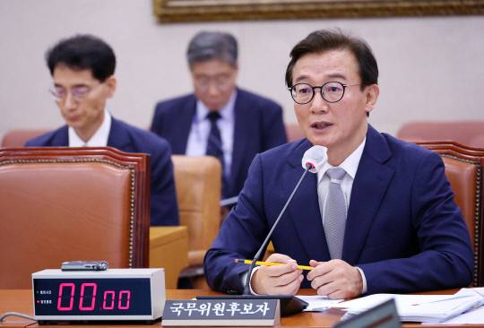 전재수 해양수산부 장관 후보자가 14일 서울 여의도 국회 농림축산식품해양수산위원회 전체회의에서 열린 인사청문회에서 의원 질의에 답변하고 있다. 연합뉴스
