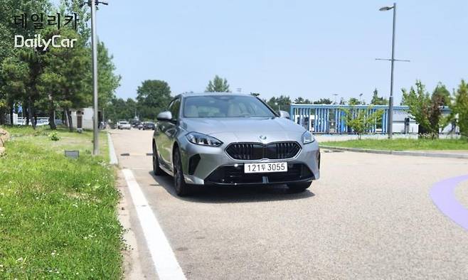 BMW 뉴 120 M스포츠