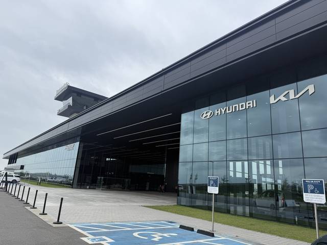 HMG 드라이빙 익스피리언스 센터 외관