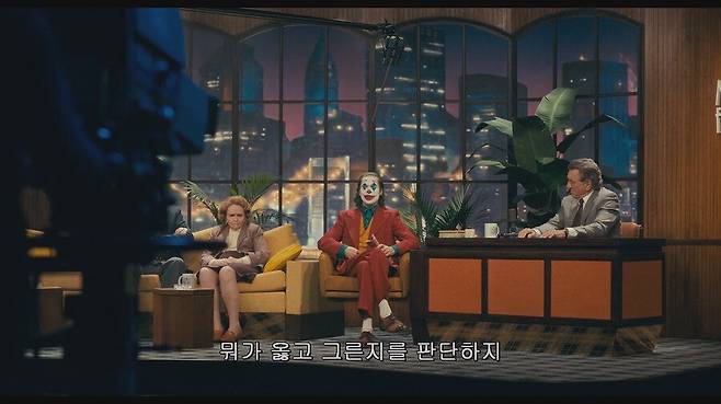 15.png.ren.jpg DC영화 중 \'조커\'와 \'더 배트맨\'이 인상적인 이유.JPG DC영화 중 \'조커\'와 \'더 배트맨\'이 인상적인 이유.JPG