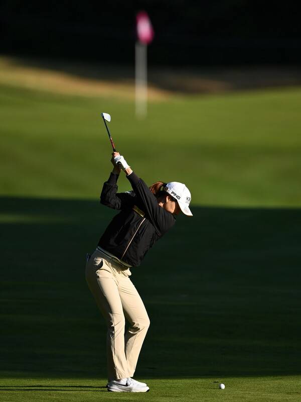 2025년 미국여자프로골프(LPGA) 투어 메이저 골프대회 아문디 에비앙 챔피언십에 출전한 전인지 프로가 2라운드에서 경기하는 모습이다. 사진제공=MILLEREAU Philippe_아문디 에비앙 챔피언십 2025