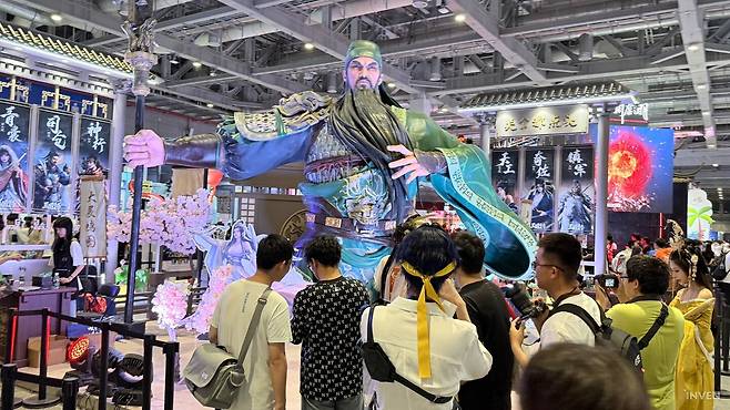 ▲ 그 맞은편의 삼국: 모정천하, 역시 중국에 관우상 없으면 좀 허전하죠