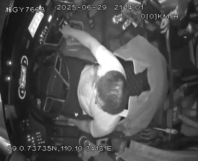 ▲ CCTV에 찍힌 중국인 버스 기사 샤오보 씨 [연합뉴스]