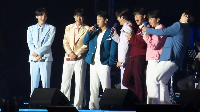 김용빈·손빈아·천록담·춘길·최재명·남승민·추혁진 '미스터트롯3' TOP7 대전 공연 '뜨거운 열기'