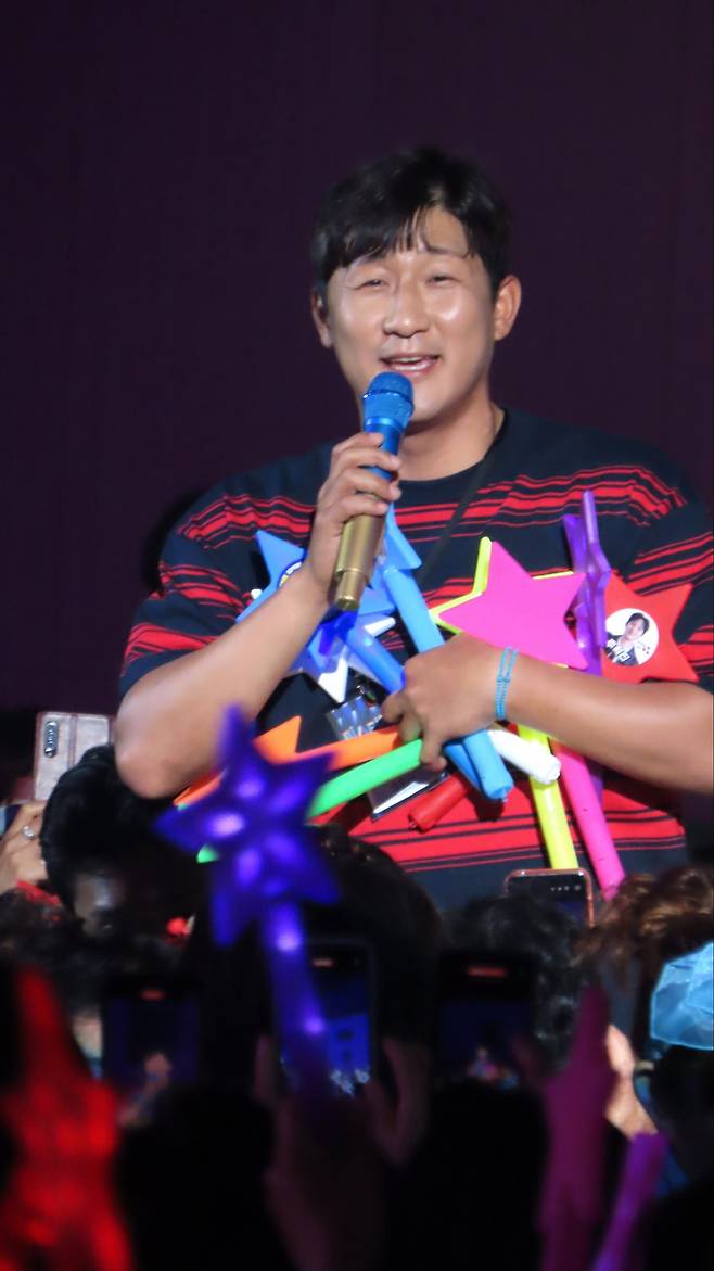 김용빈·손빈아·천록담·춘길·최재명·남승민·추혁진 '미스터트롯3' TOP7 대전 공연 '뜨거운 열기'