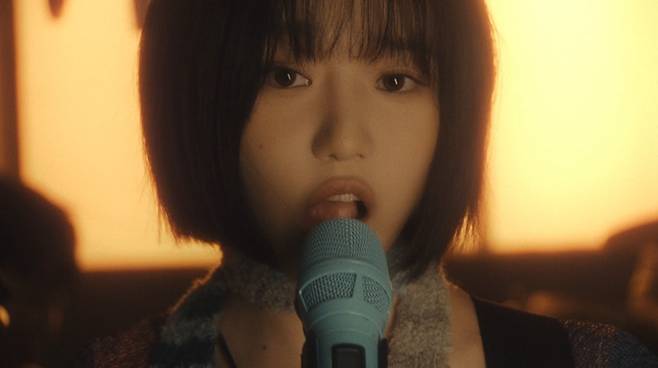 /사진=조유리 '이 안녕!' 뮤직비디오 캡처