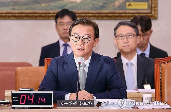 해양수산부 장관 후보자 인사청문회 (서울=연합뉴스) 박동주 기자 = 전재수 해양수산부 장관 후보자가 14일 서울 여의도 국회 농림축산식품해양수산위원회 전체회의에서 열린 인사청문회에서 의원 질의에 답변하고 있다. 2025.7.14 pdj6635@yna.co.kr