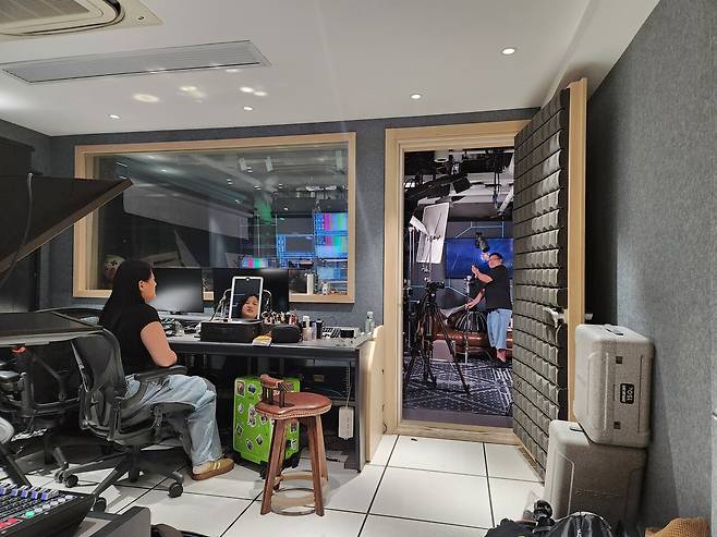 - 방송 스튜디오도 존재한다&nbsp;