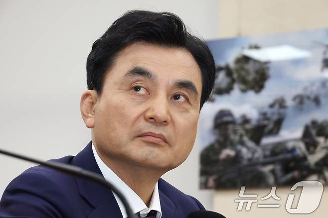 안규백 국방부 장관 후보자가 15일 오전 서울 여의도 국회 국방위원회 전체회의장에서 열린 인사청문회에 출석해 있다. 2025.7.15/뉴스1 ⓒ News1 이광호 기자