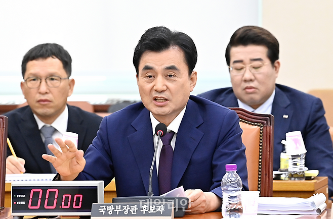 안규백 국방부 장관 후보자가 15일 서울 여의도 국회에서 열린 국회 국방위원회 안규백 국방부 장관 후보자 인사청문회에서 질의에 답변하고 있다. ⓒ데일리안 홍금표 기자