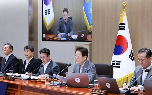 이재명 대통령이 15일 서울 용산 대통령실 청사에서 열린 국무회의에서 발언하고 있다. 2025.7.15 [사진=연합뉴스]