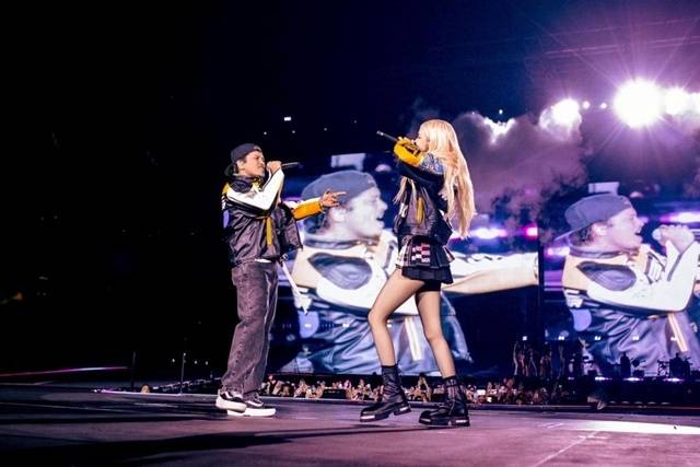 브루노 마스, 로제. 사진lYG엔터테인먼트