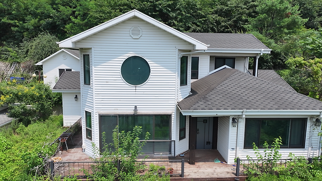 경매로 나온 경기 양평군 서종면의 한 단독주택  안경찬 PD